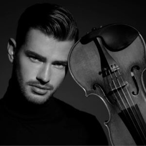 Violinist Filip Pogady