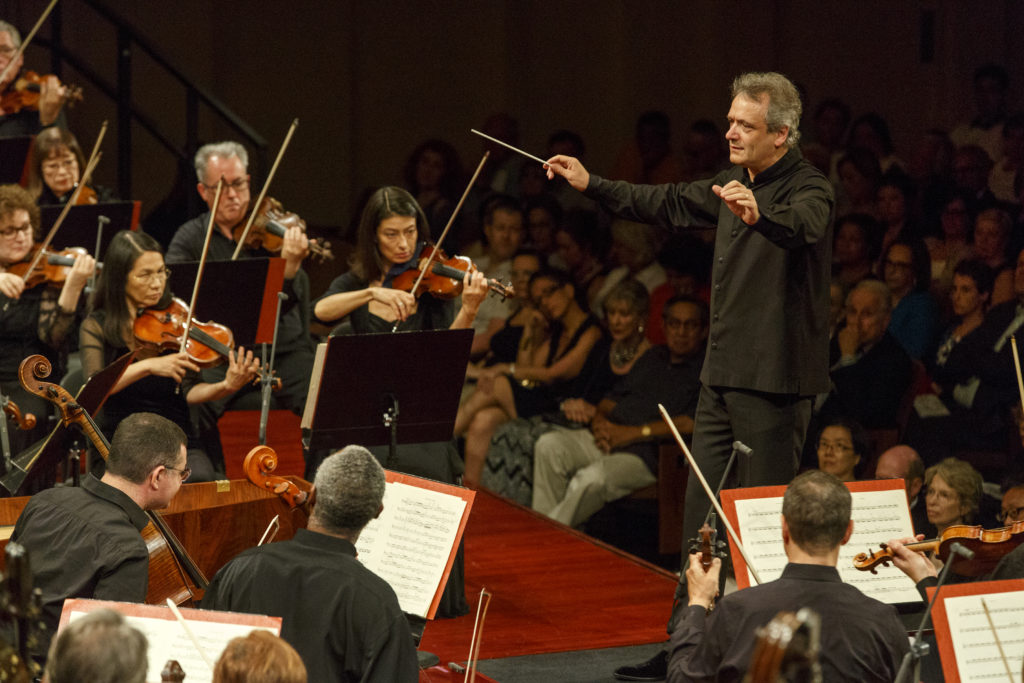 Mostly Mozart Festival Orchestra; Louis Langrée, conductor