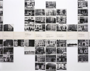 Hans Haacke, Gallery-Goers’ Residence Profile, Part 2, 1970 (detail). 732 black-and-white photographs and 189 typewritten cards, each. © Hans Haacke 